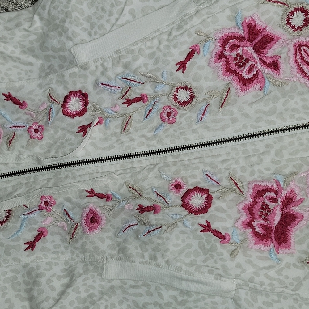 Caite Embroidered Handmade Hoodie Jacket - Picture 4 of 9